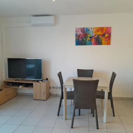 Centre-ville, Clim, Wifi 2-4p * カンヌ